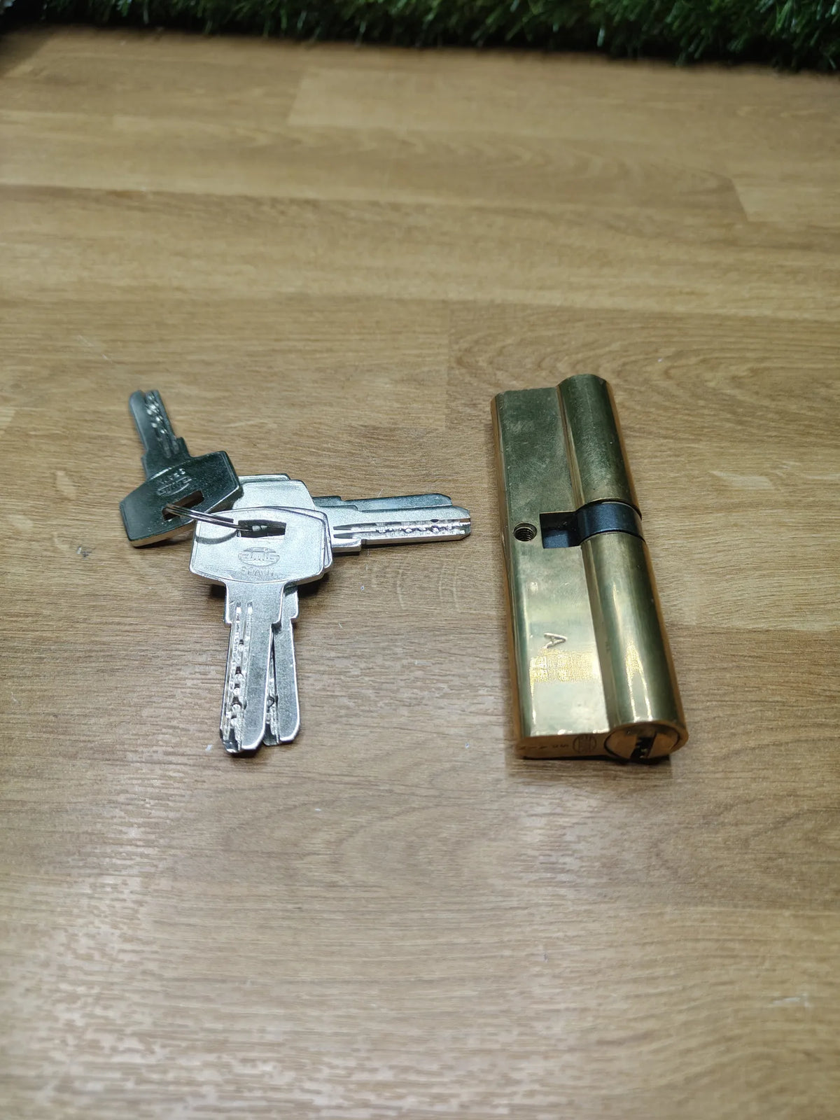 Cilindro de seguridad 15mm AMIG