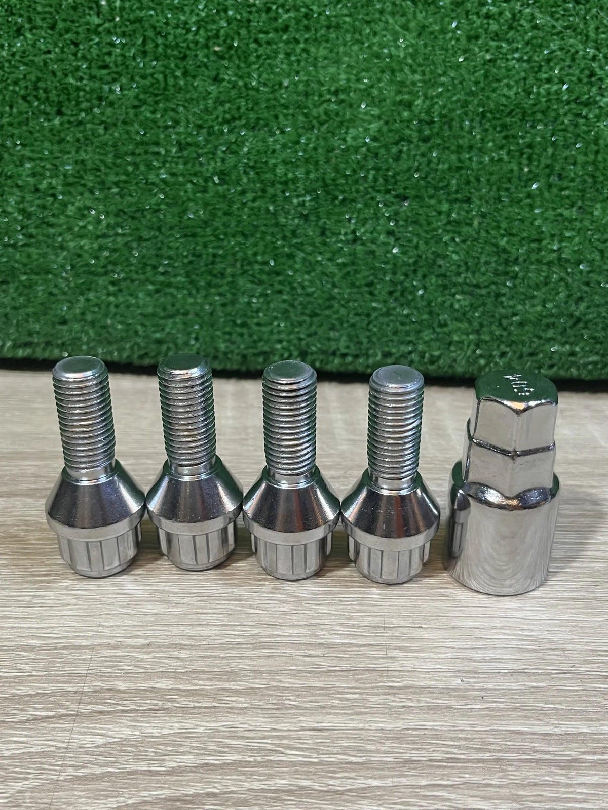Tornillos antirrobo