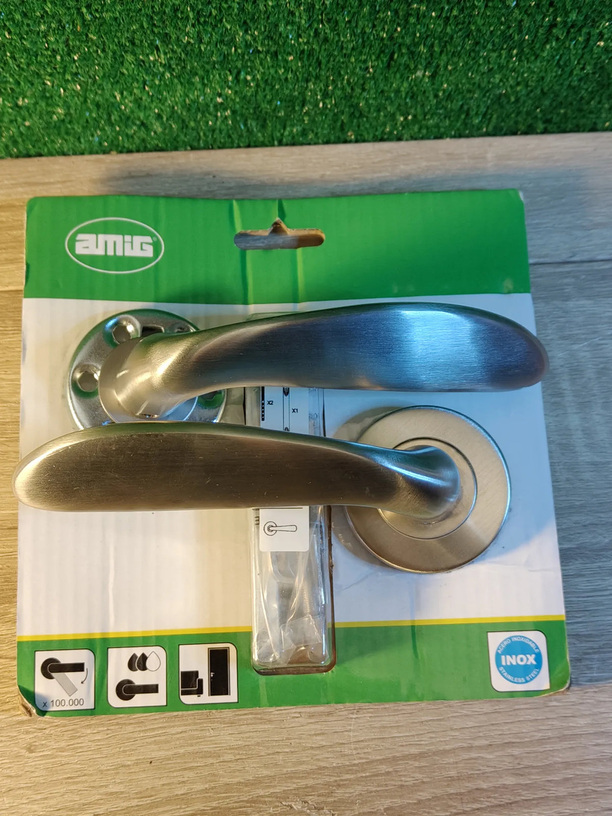 Juego de Manillas con Roseta Interior Amig