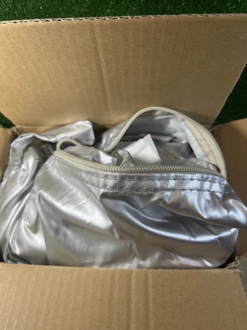 Funda resistente para Coche Amazon Basics