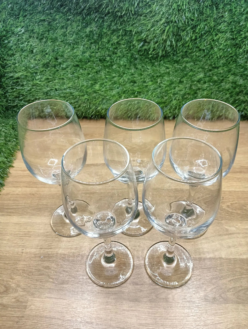 Juego de 5 copas de vino