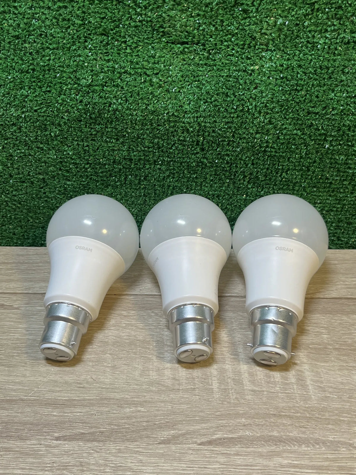 Bombilla LED de 8.5 W Osram