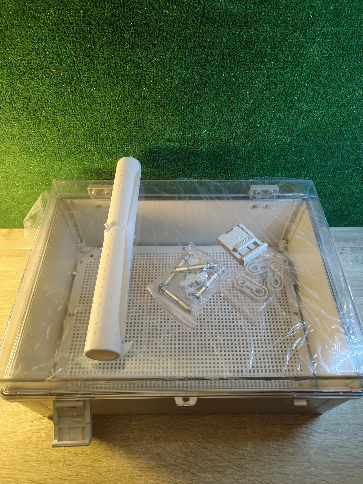 Caja de Conexiones de Plástico Transparente