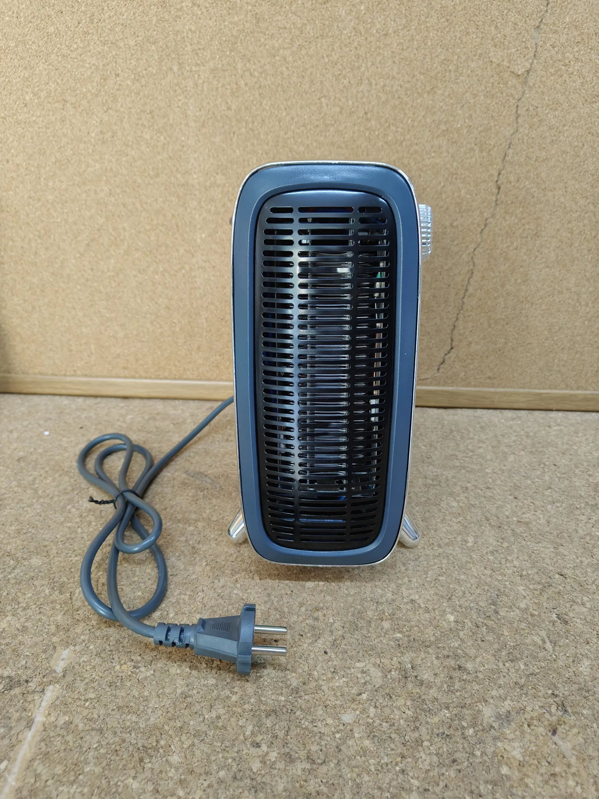 Calefactor Eléctrico de 1800 W Russell Hobbs