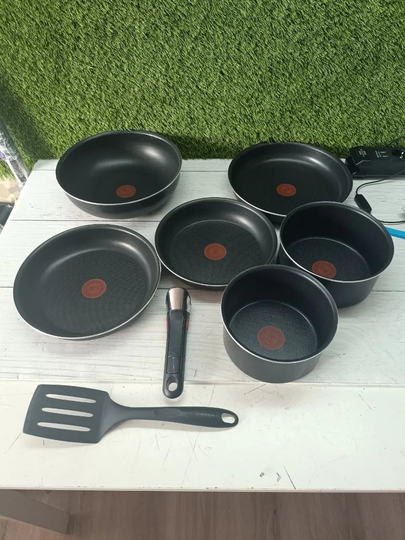 Juego de 3 Sartenes 22/24/26 cm + 2 Cazos 16/18 cm