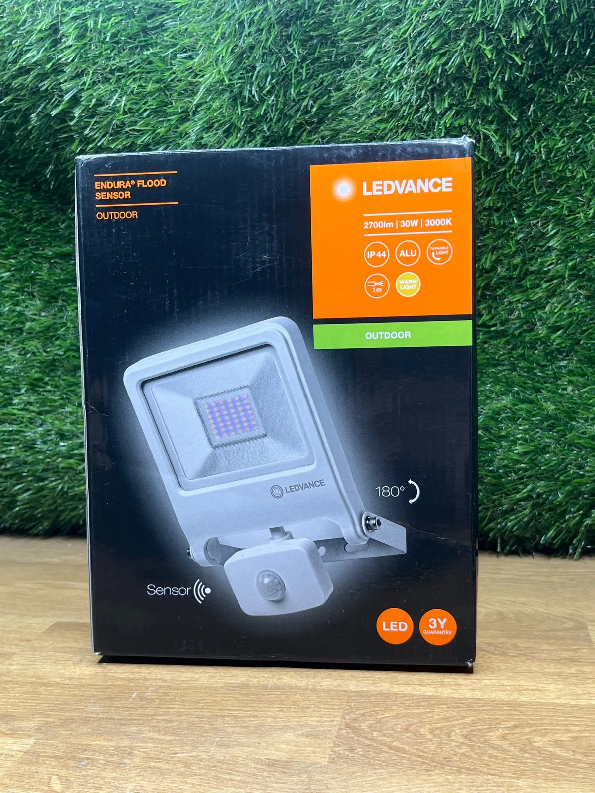 Foco con Sensor con 30W ENDURA