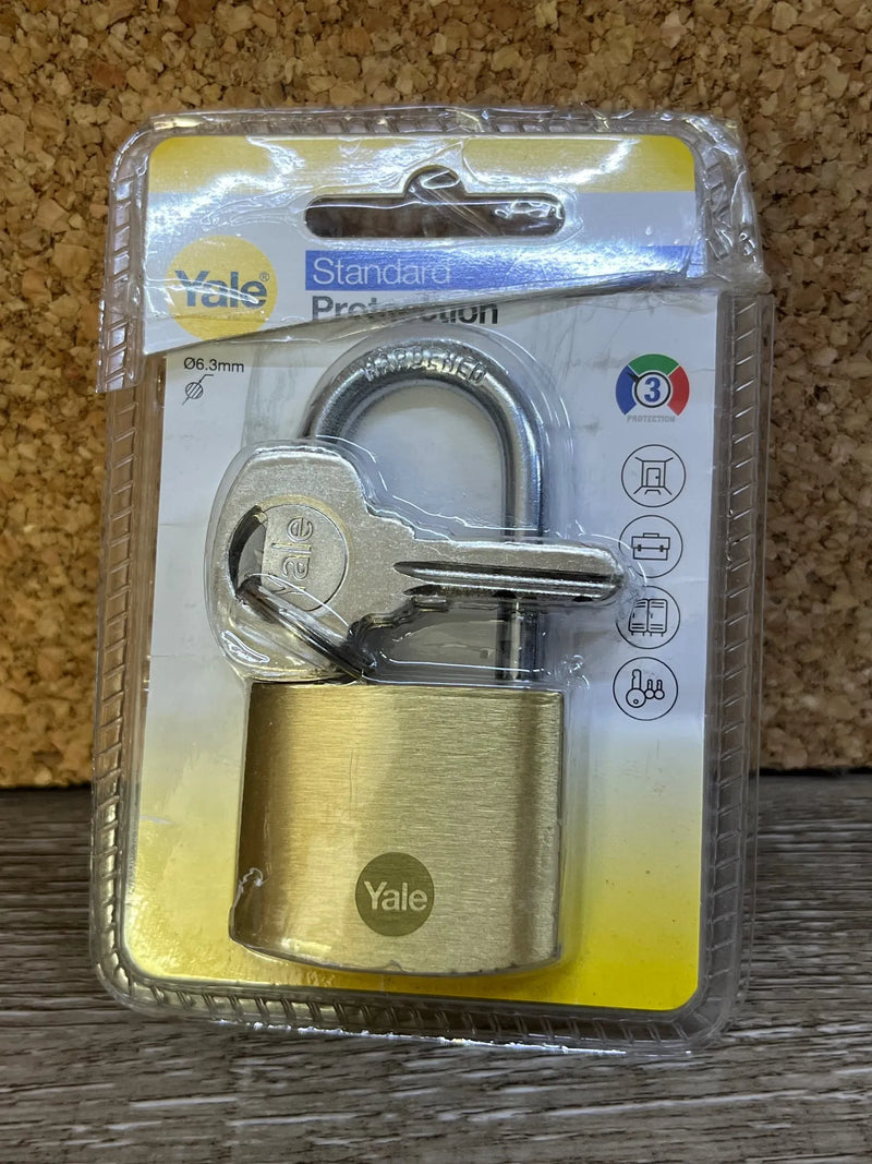 Candado latón 40 mm 3 llaves Yale