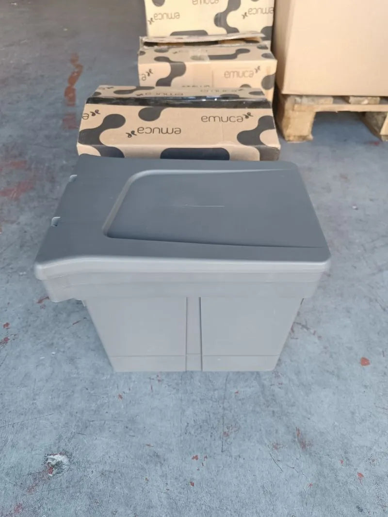 Contenedor de basura incorporado para gabinete