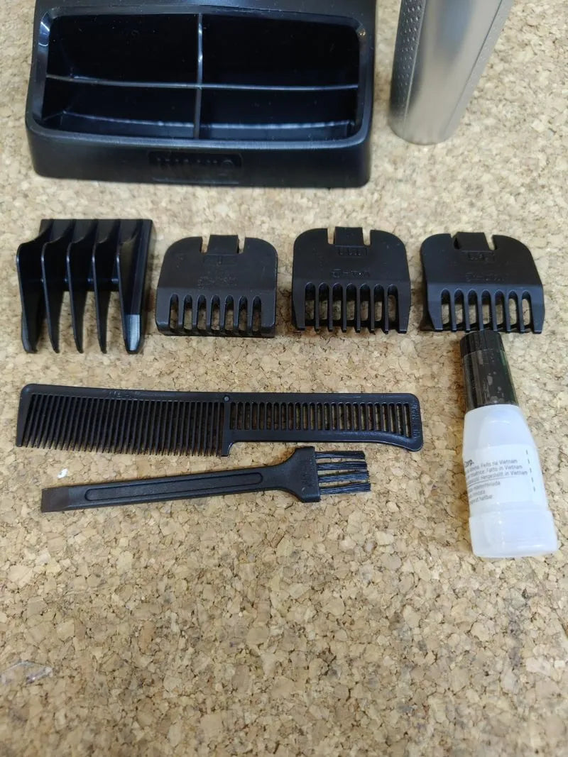Combo de Recortadora de Bigote y Barba Wahl