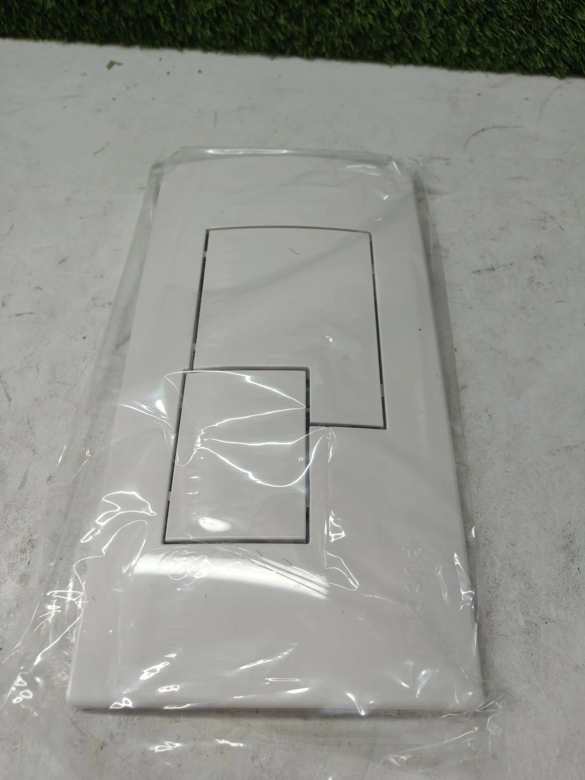 Placa blanca para cisterna eco