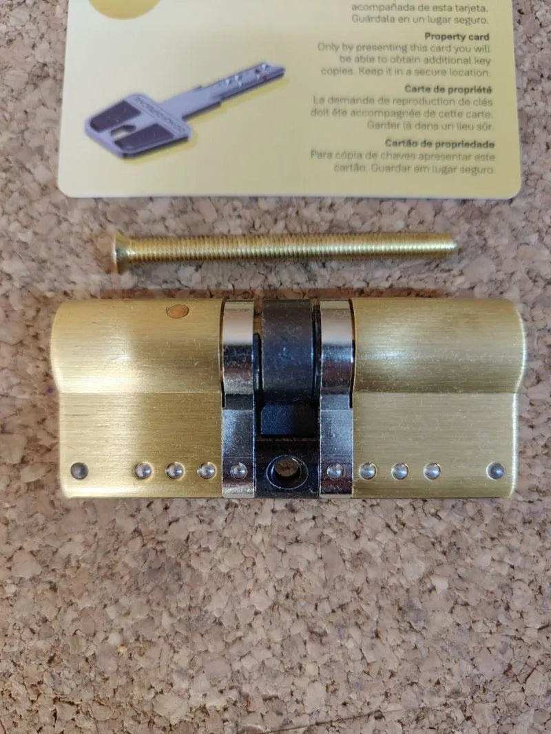 Cilindro seguridad 35x35mm laton hsk yale