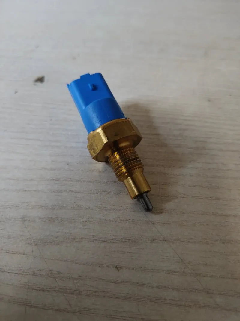 Sensor de temperatura con conector
