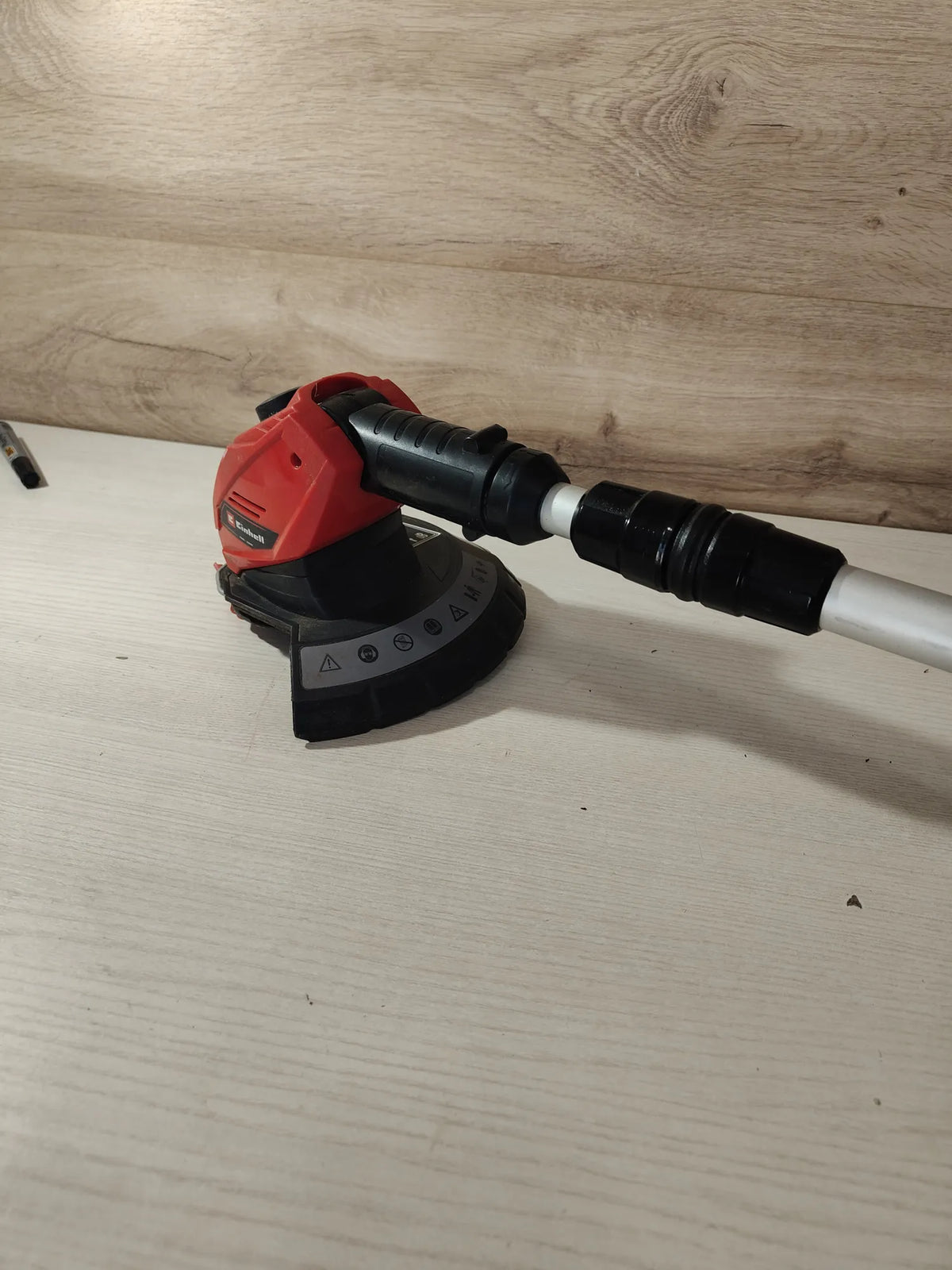 Recortabordes inalámbrico de 24cm - Einhell