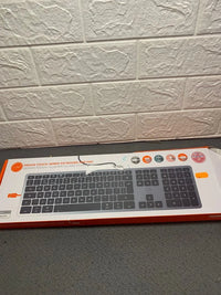 Teclado ingles con cable