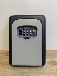 Caja de almacenamiento para llaves Amazon Basics