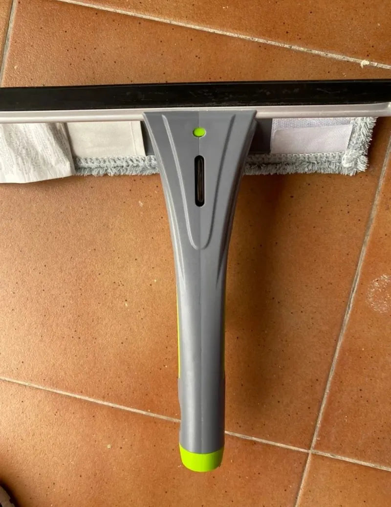 Limpiacristales con mango extensible