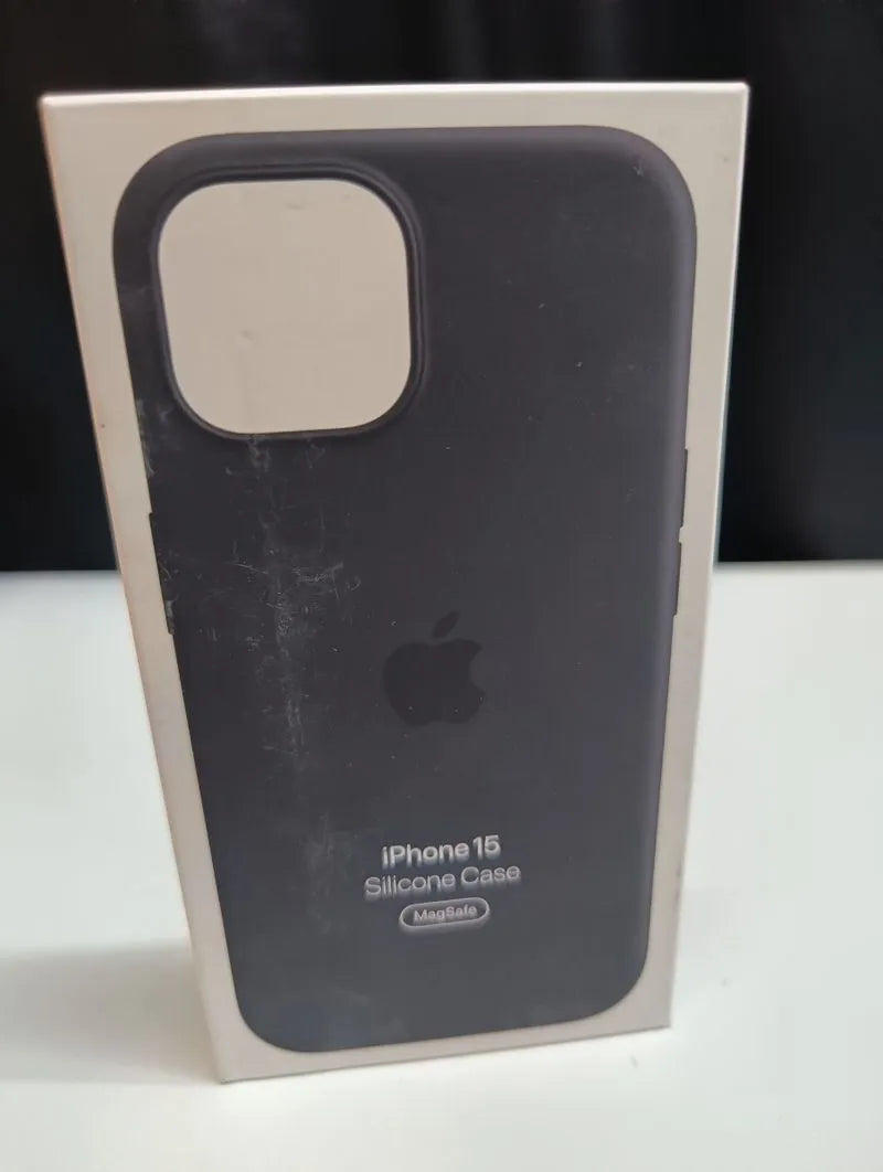 Funda de iPhone 15 negro