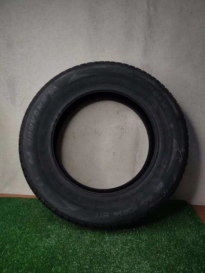 Neumático de invierno 205/55 R16