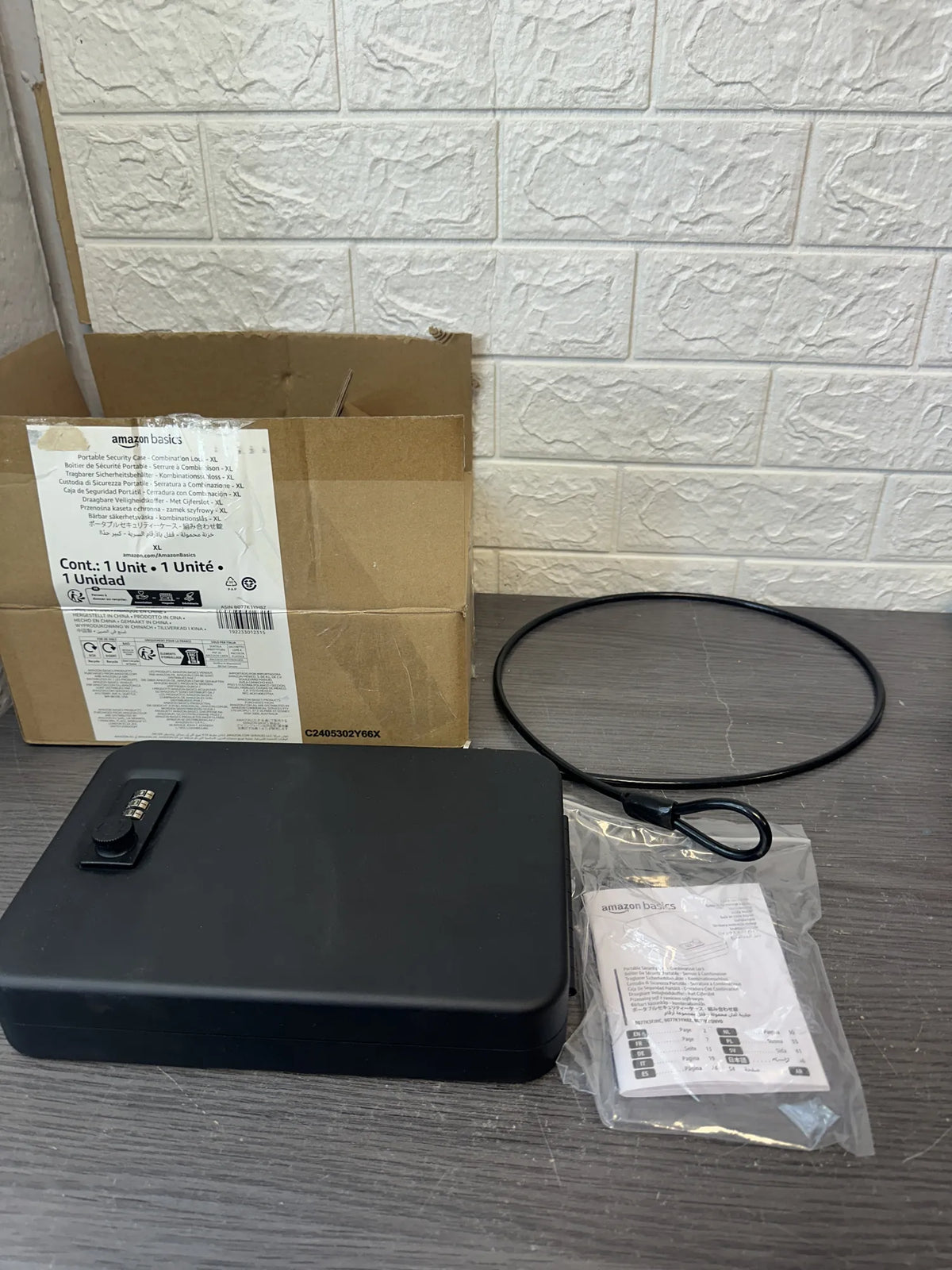 Caja de seguridad Amazon Basics