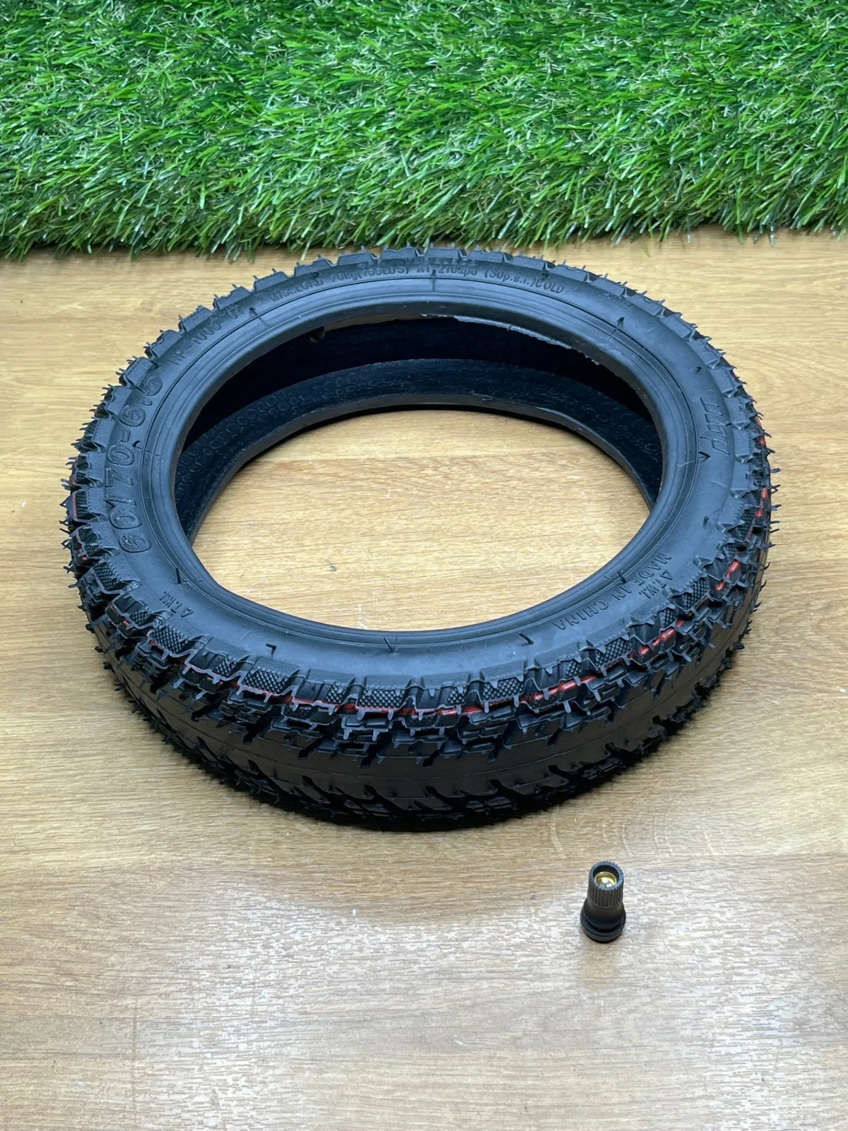 Neumático sin tubo 60/70-6.5 Offroad de 10 pulgadas