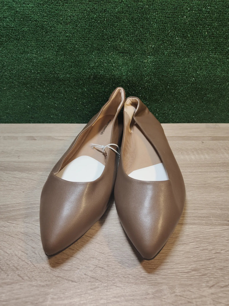 Bailarinas con Puntera en Pico Amazon Essentials