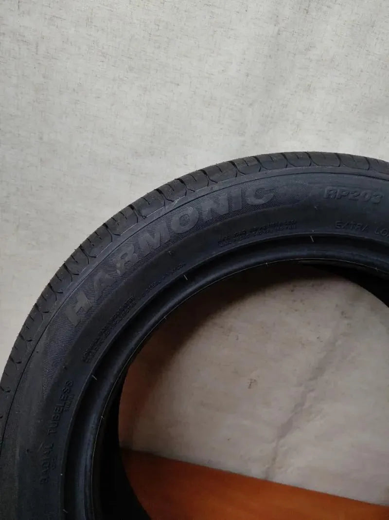 Neumático APTANY