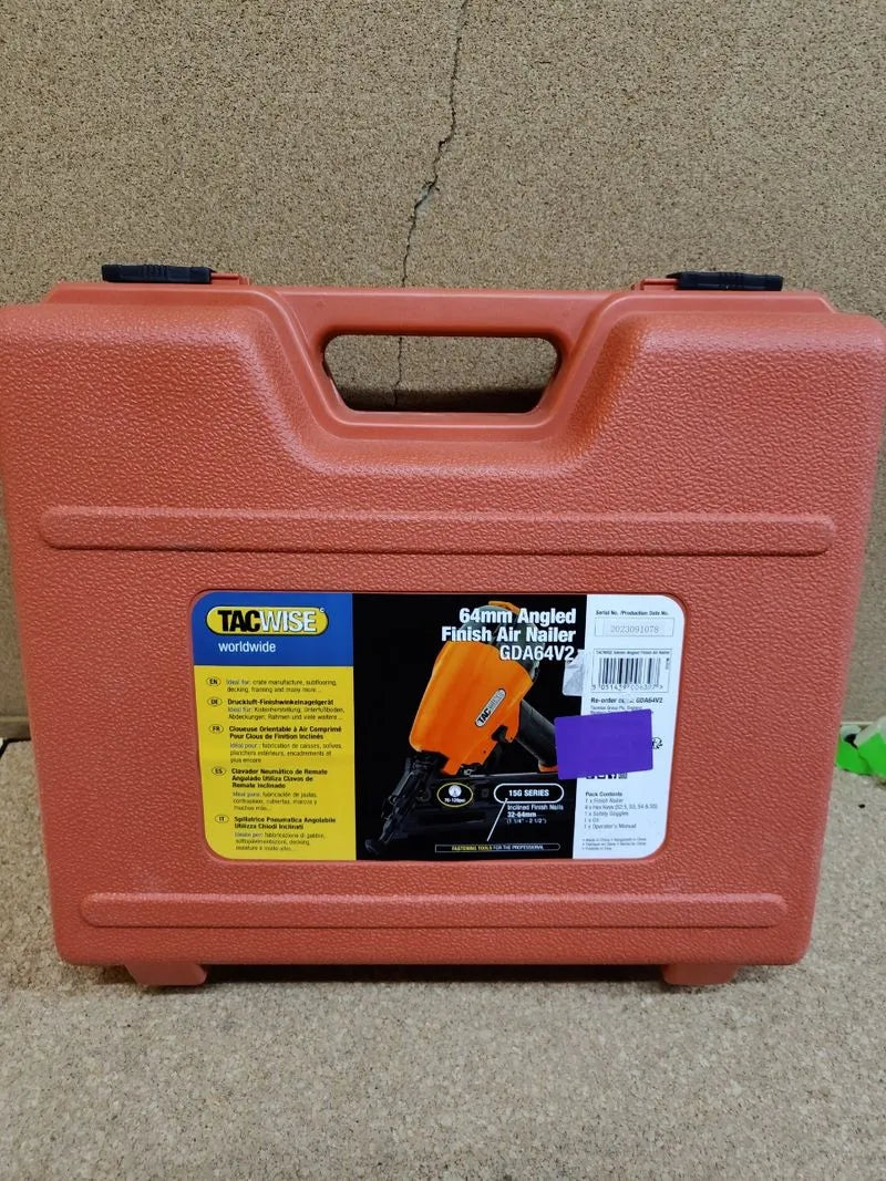 Clavadora de Acabado en Ángulo Neumática