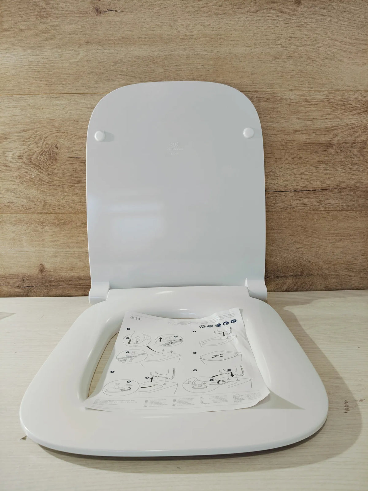 Tapa WC Amortiguada - IDEAL STANDARD