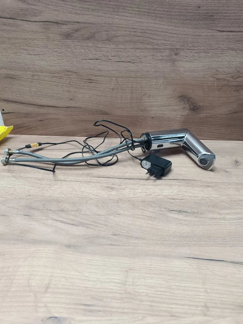Grifo de lavabo electrónico 1-2" tamaño M