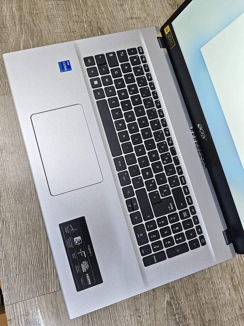 Portátil Acer Aspire 3