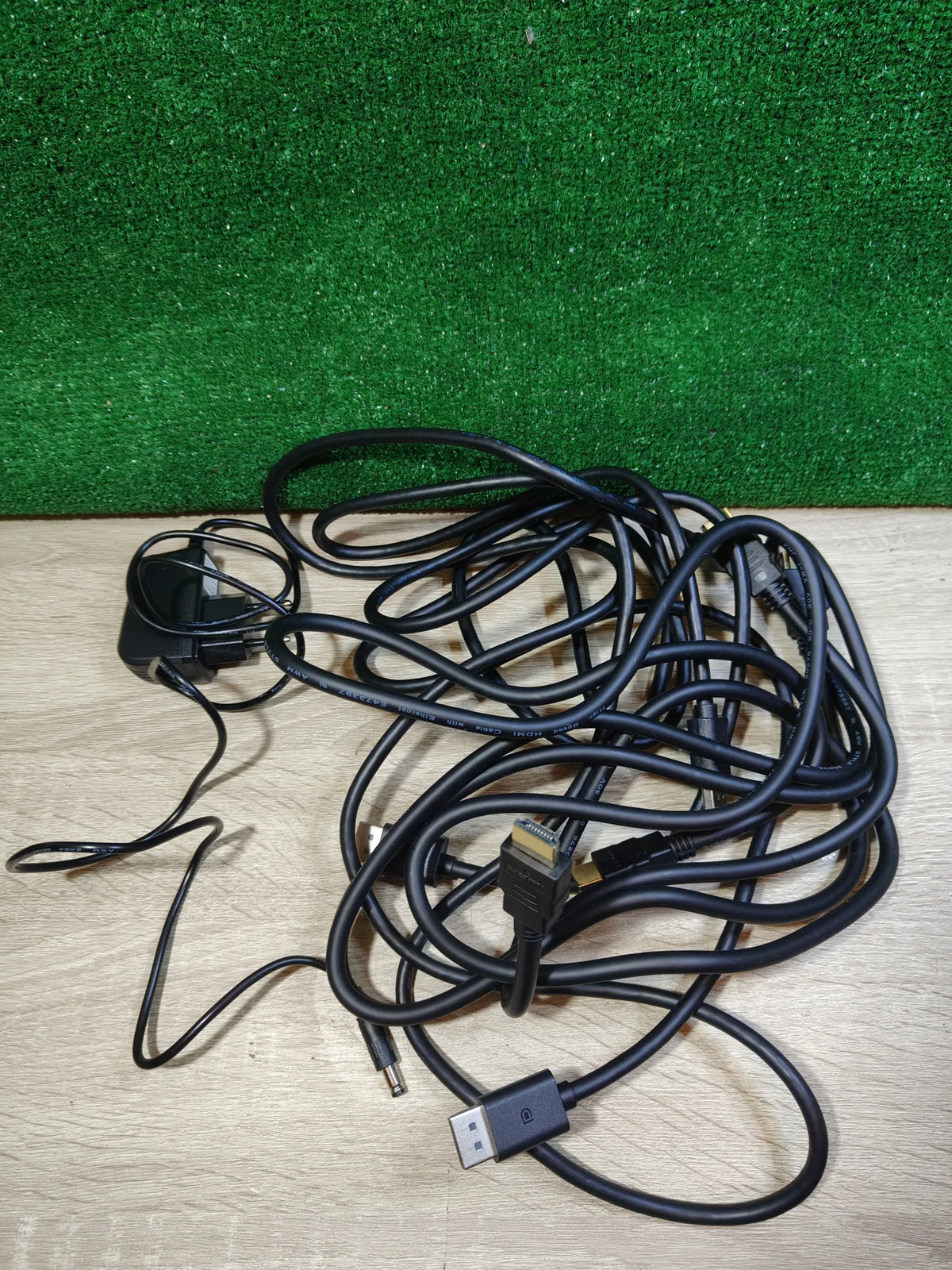 DisplayPort KVM Switch 4 Puertos TCNEWCL