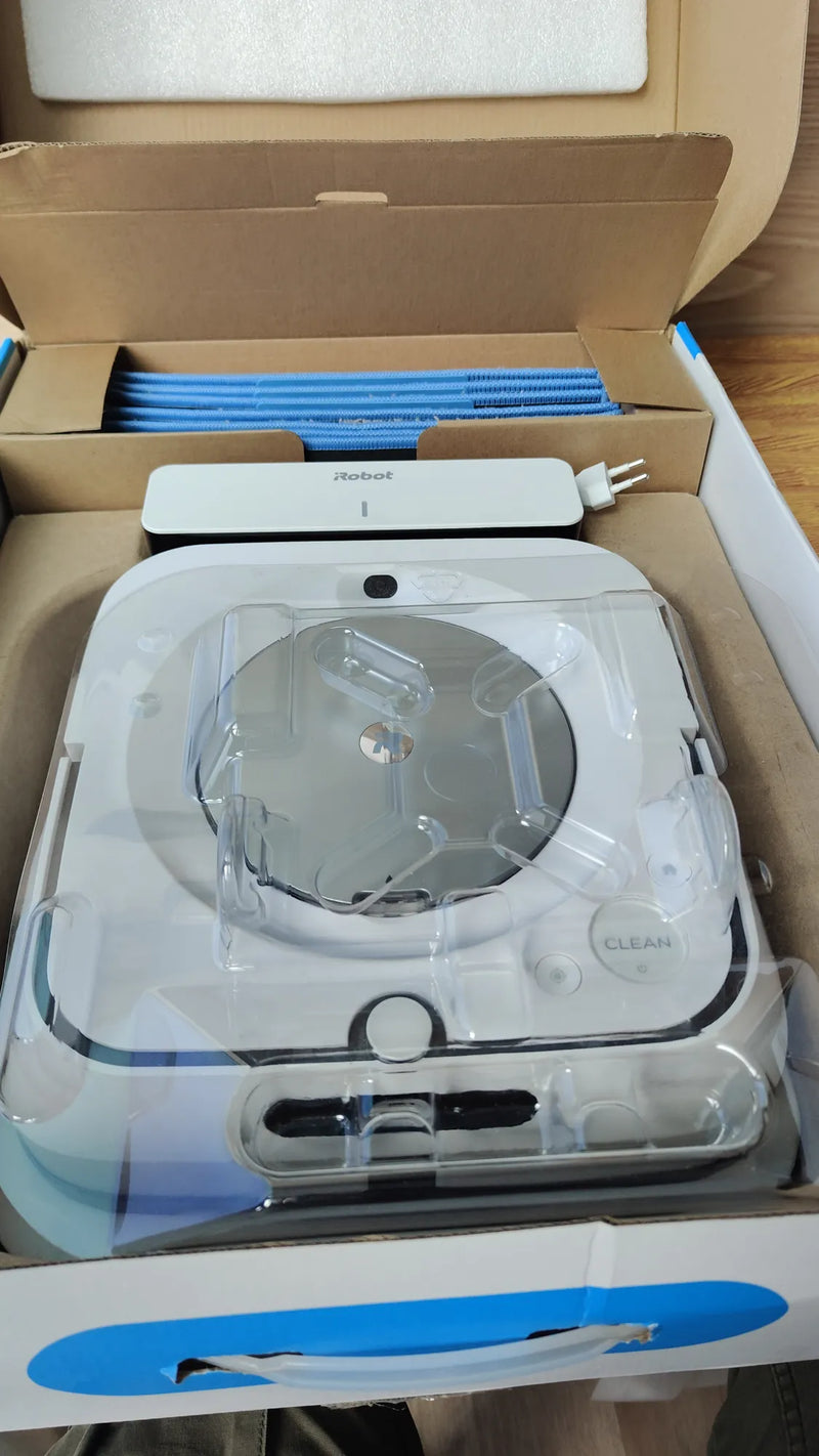 Robot friegasuelos, Pulverizador de Chorro a presión