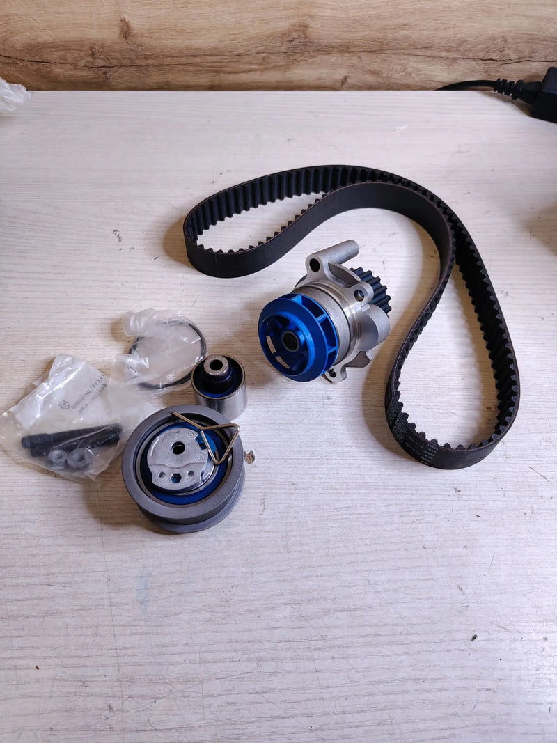 Kit de distribución con bomba de agua - SKF