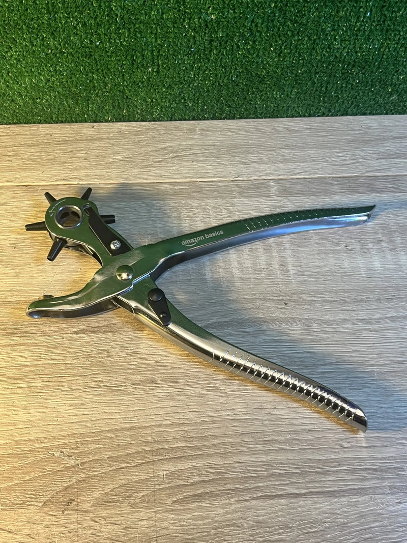Juego de perforadora de cuero Amazon Basics