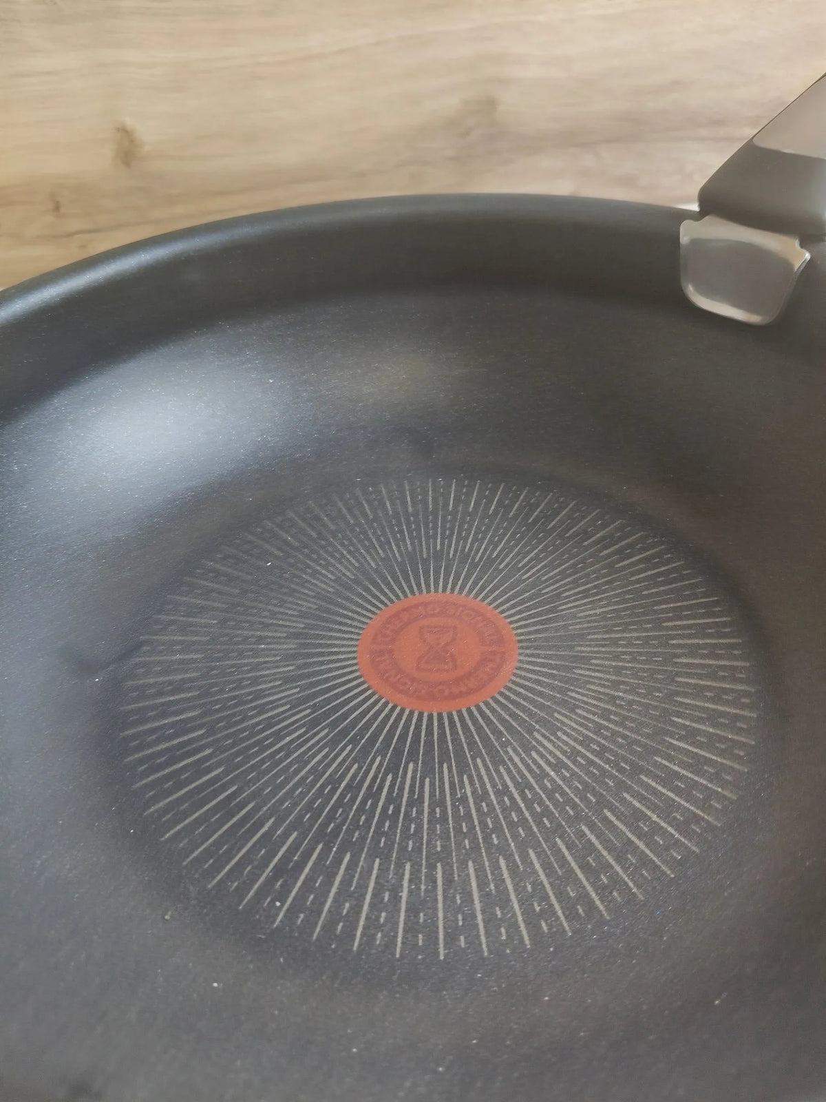 Sarten Wok 29,5 cm + Mango extraíble - TEFAL