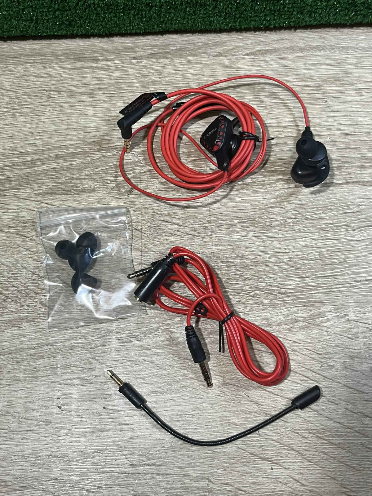 Auriculares Trust Gaming GXT 408