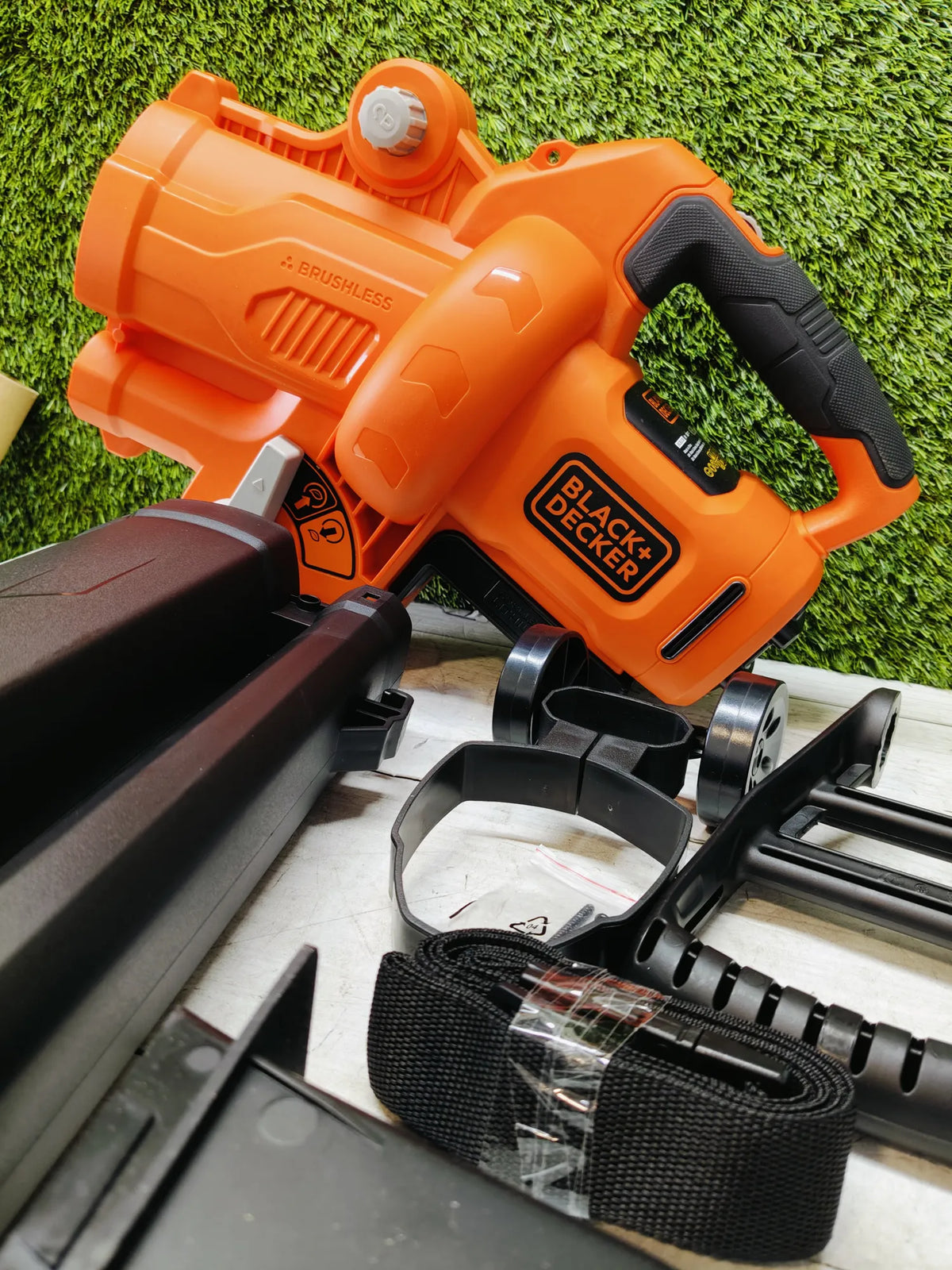 Sopladora y aspiradora sin cable - BLACK+DECKER