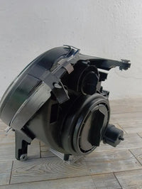 Faro principal Bi-Xenon HELLA