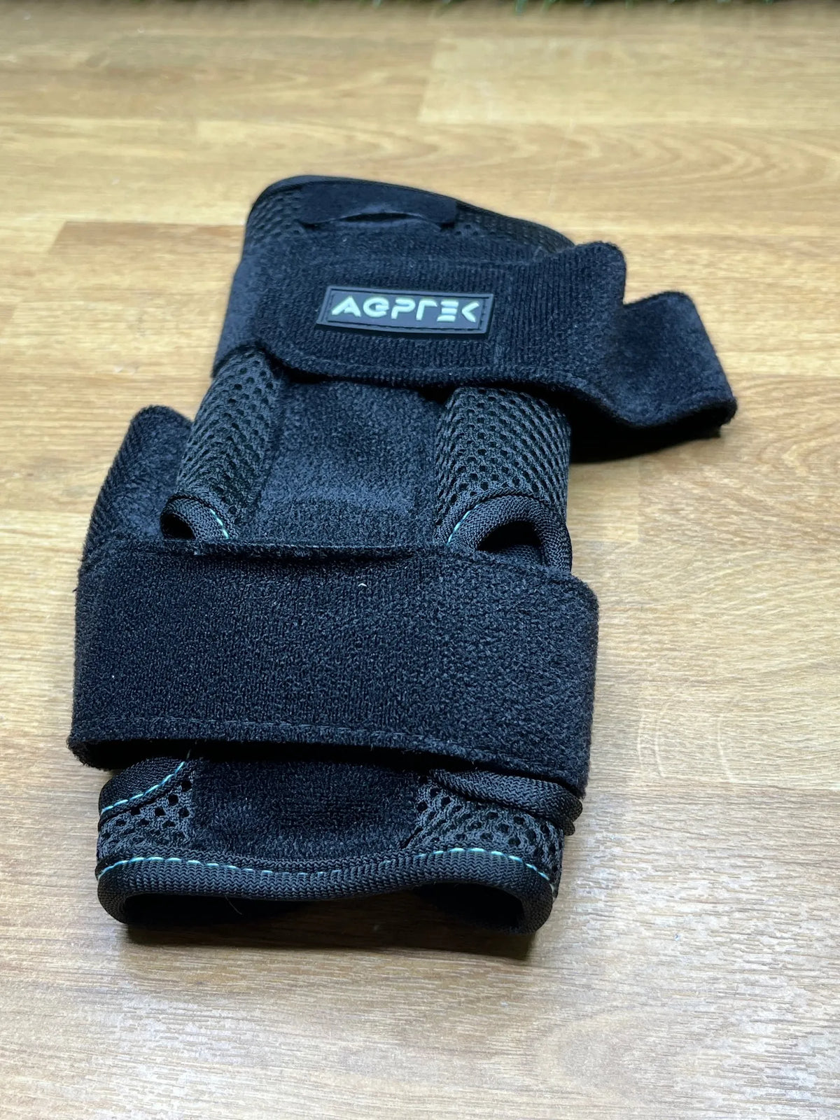 Muñequera Tendinitis Muñeca con 3 Férulas AGPTEK
