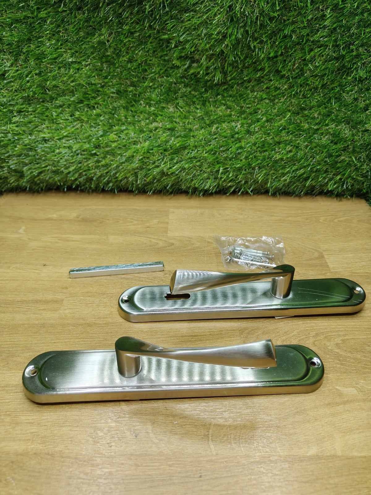 Juego de manillas para puerta KOTARBAU