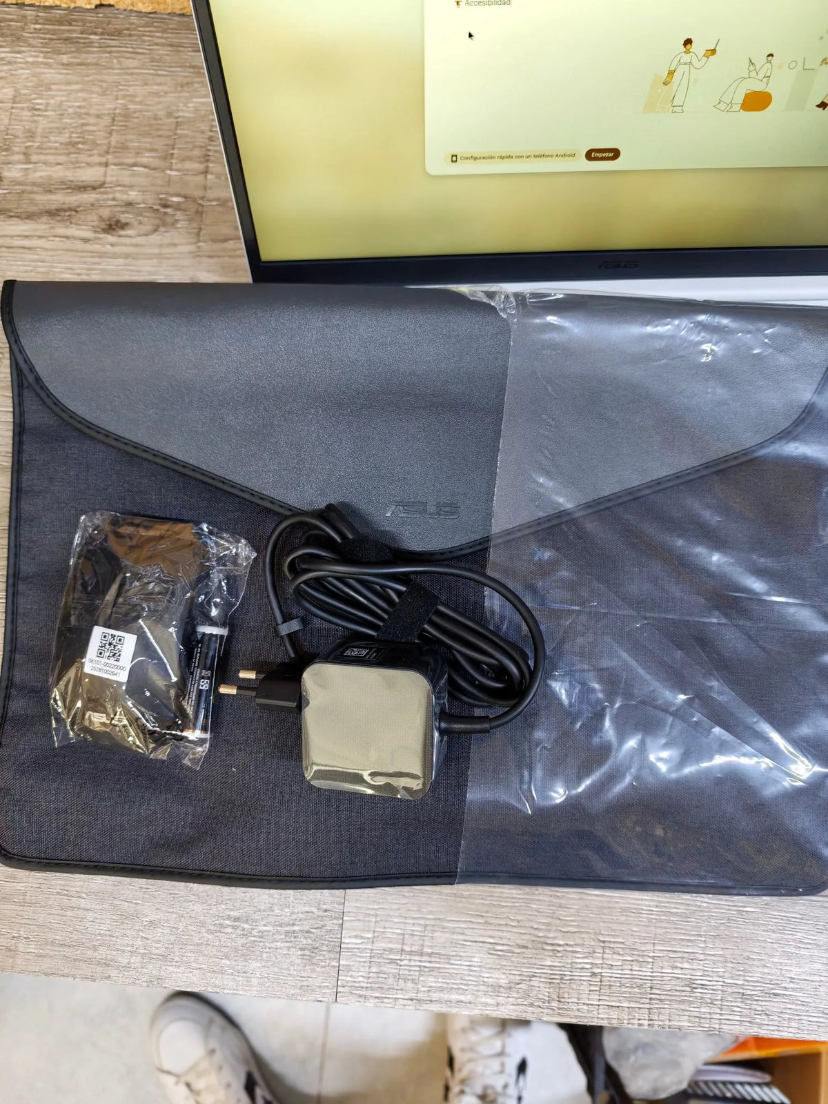 ASUS Chromebook CX1505CTA ordenador portatil