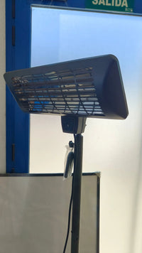 Calefactor halógeno de pie o pared para exterior con 2000 W