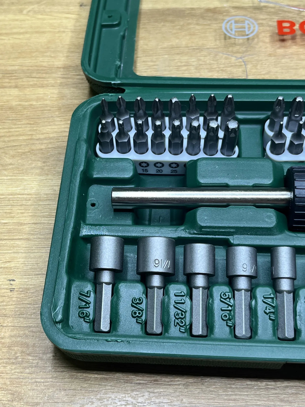 Set de 46 unidades para atornillar Bosch