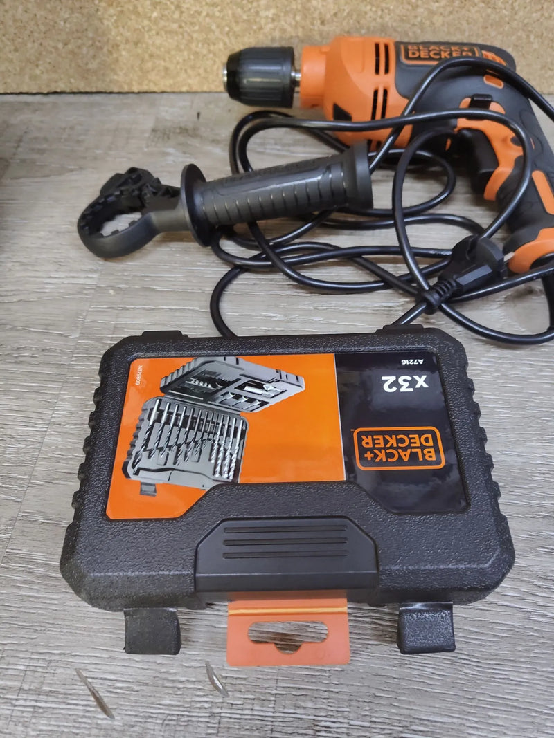 Taladro percutor con cable Black+Decker