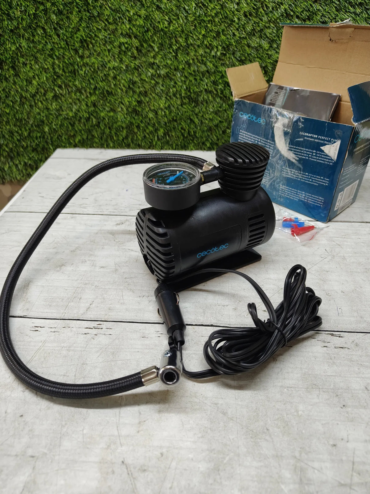 Hinchador eléctrico con voltaje 12v - Cecotec