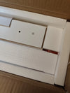 Estantería de pared blanca