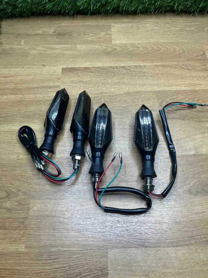 URAQT Intermitentes LED para Moto, 4 PCS 12V Unive