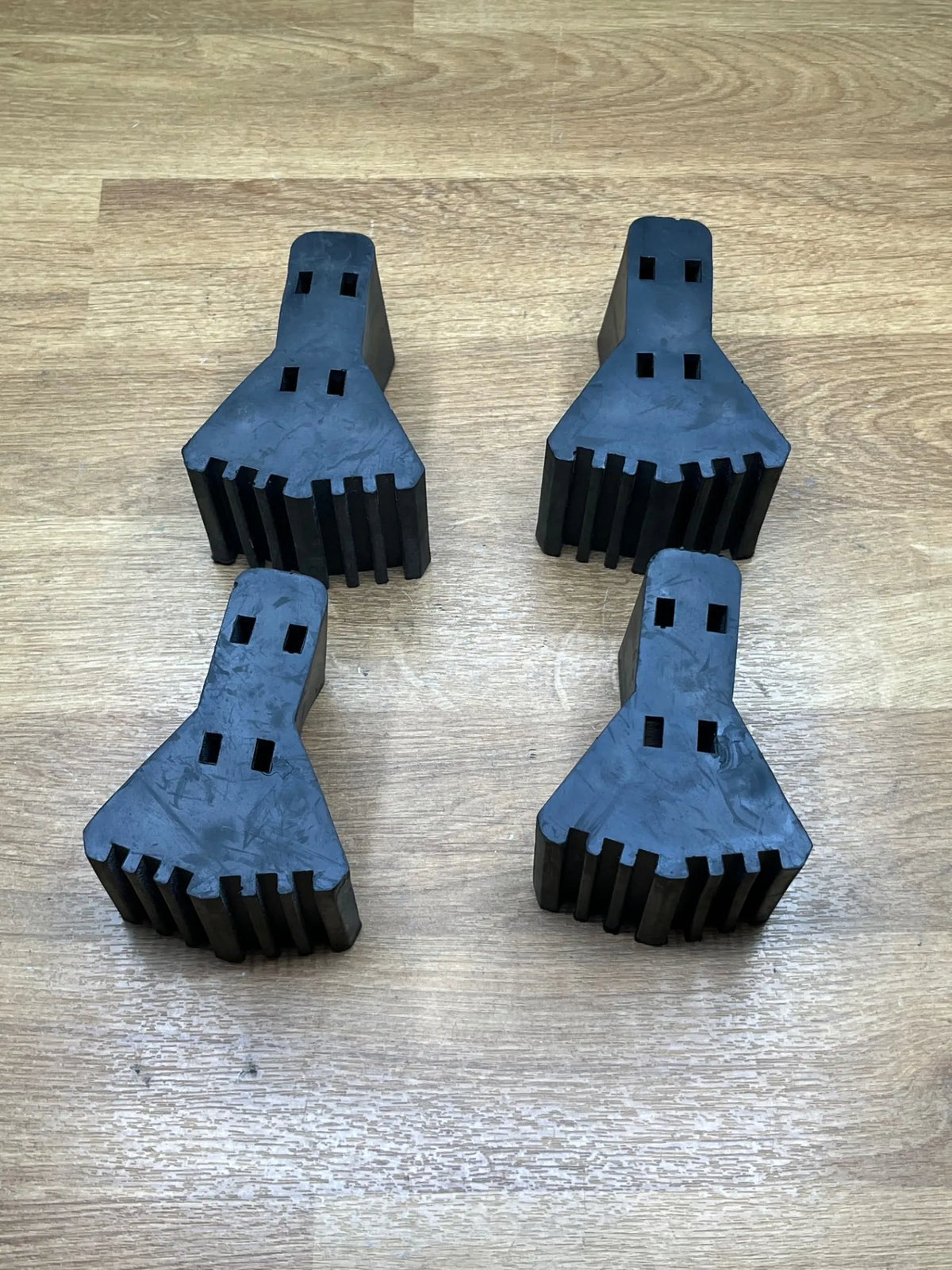4 Protectores Antideslizantes para Patas de Escalera de Goma