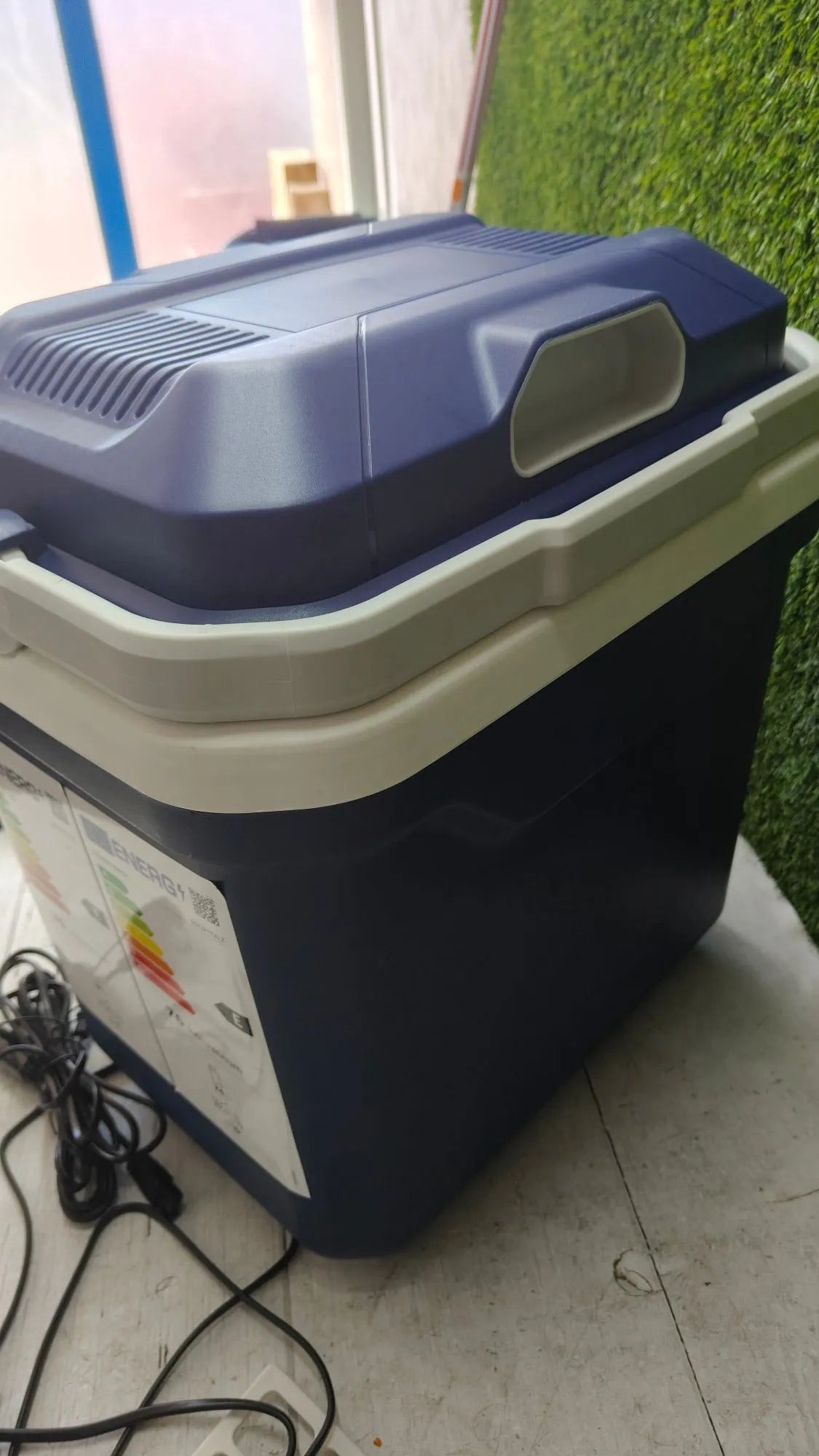 Nevera con Función de Refrigeración y Calentamiento