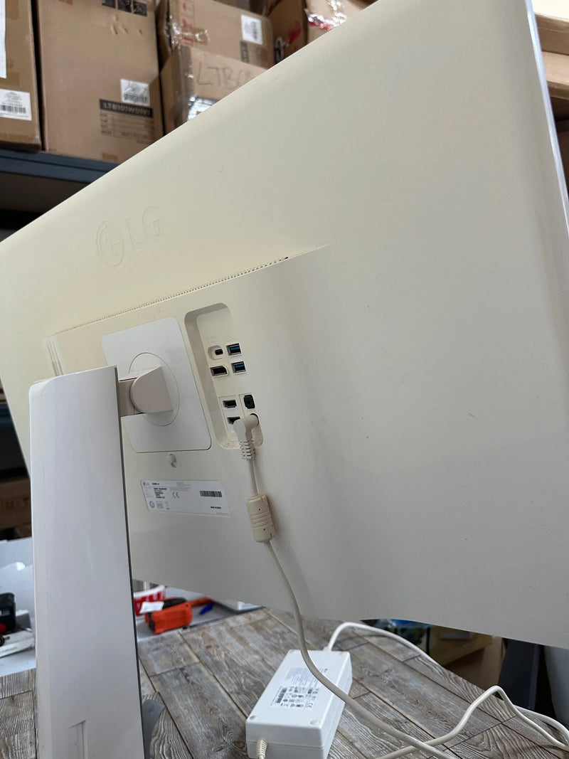 Monitor LG 31,5 Pulgadas